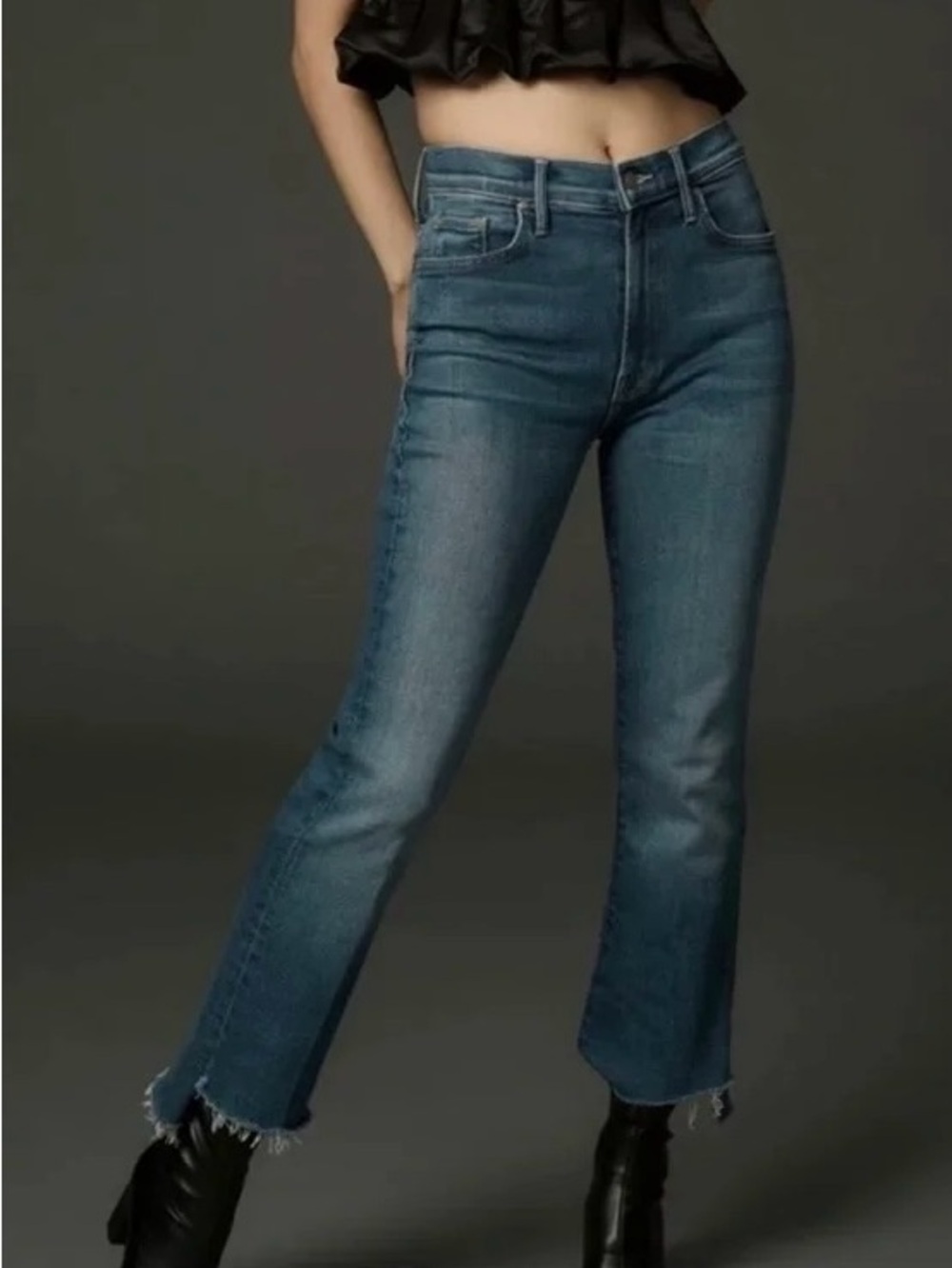 Mother The Insider Crop Step Fray Denim Jeans in Work Hard Play Hard Wash 26